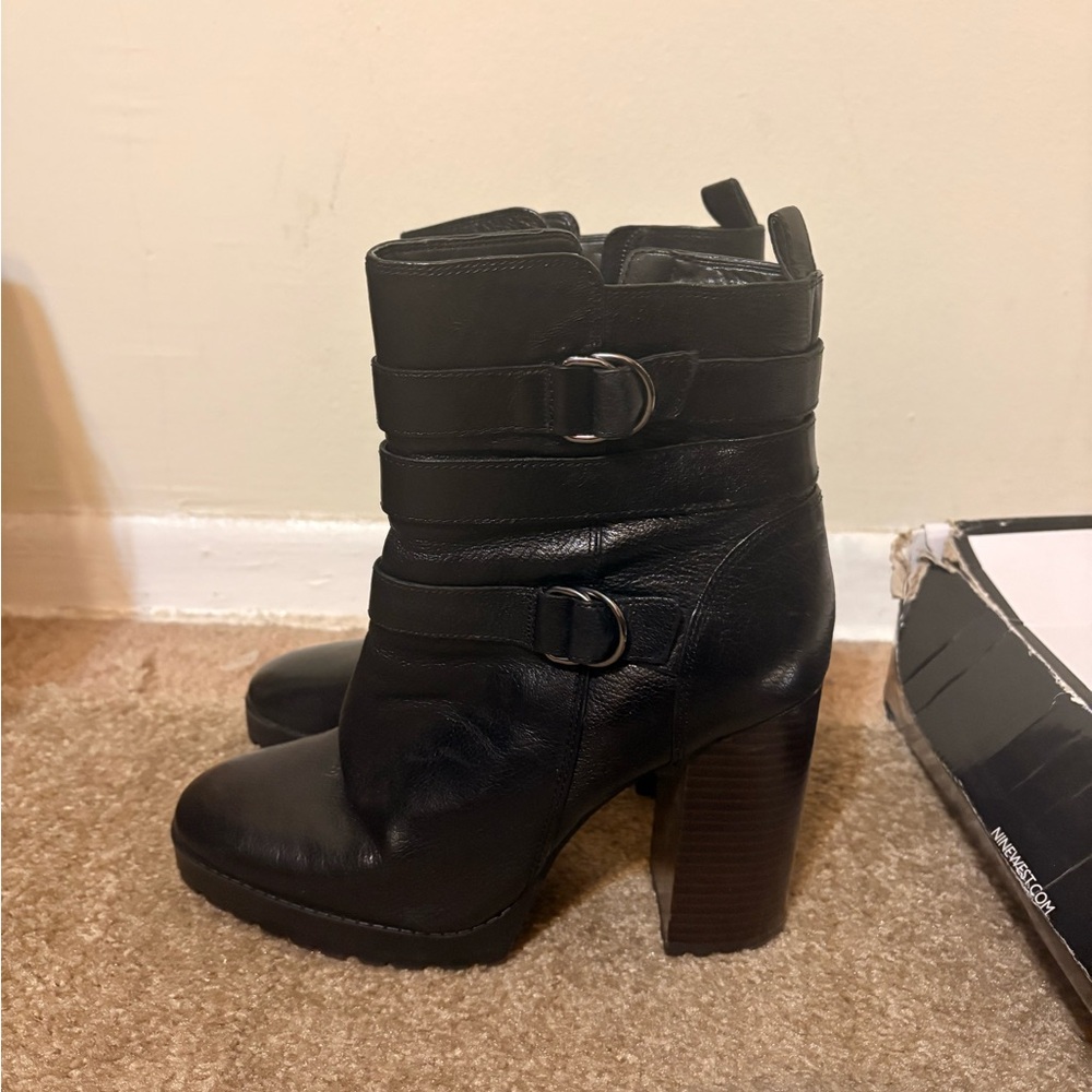 Nine West Black Leather Strappy Buckle Ankle Boots